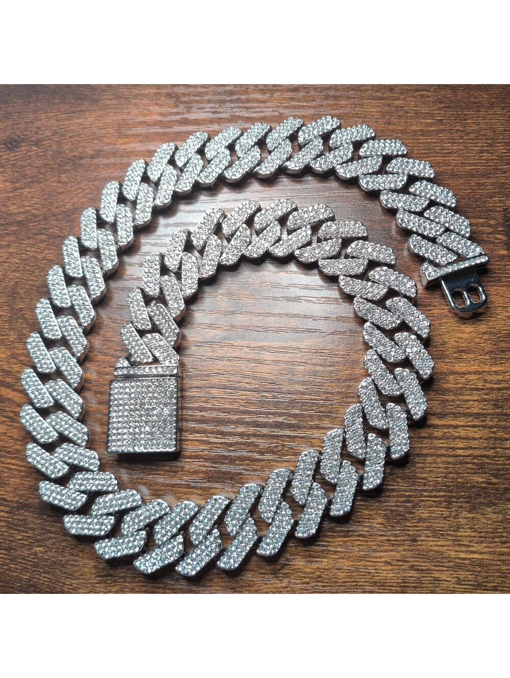 Moissanite simulated cuban link chain - silver color - 18 inch -stainless steel